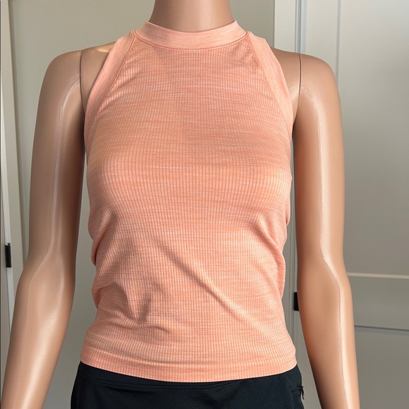Athleta Tops - Athleta Peach Sleeveless Top
